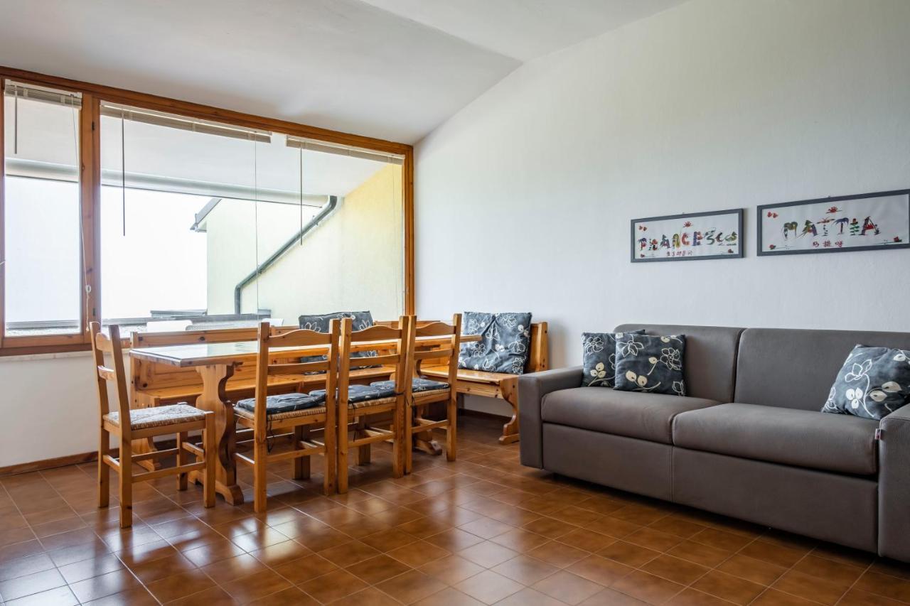L&M Apartments - Pool - By Host4U Muscoline Esterno foto