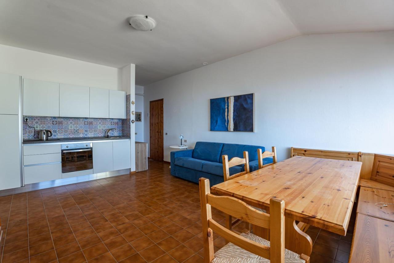 L&M Apartments - Pool - By Host4U Muscoline Esterno foto
